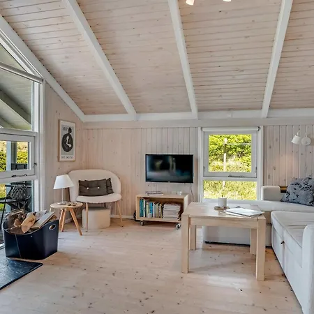 펜션 Tale - 750m From The Sea By Interhome *