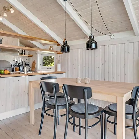 펜션 Tale - 750m From The Sea By Interhome Saltum