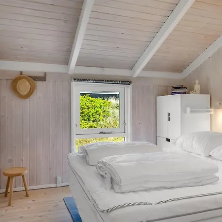펜션 Tale - 750m From The Sea By Interhome