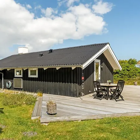 Tale - 750m From The Sea By Interhome Saltum